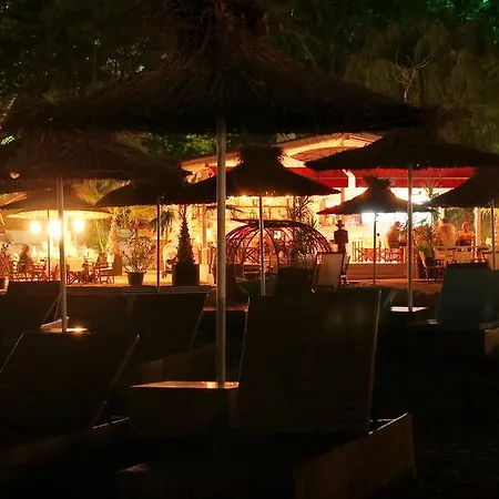 Family Bellehouse 3*