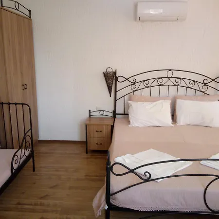 Family Bellehouse Maison d'hôtes Tchernomorets