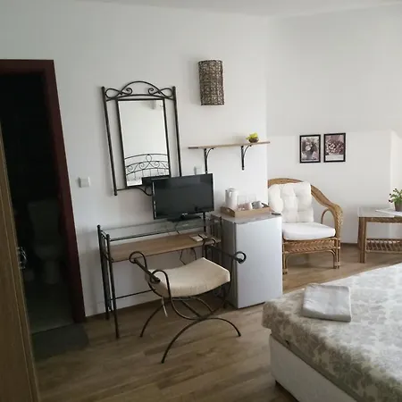 Family Bellehouse 3*